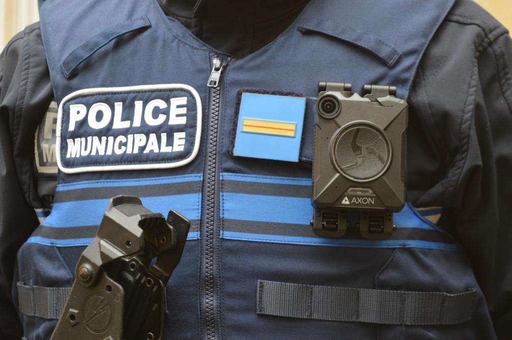 Les policiers municipaux équipés de caméras-piétons