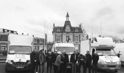 DEPART DU CONVOI HUMANITAIRE